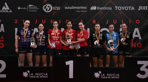 Podi campionat d'Espanya equips femenins. Foto RFETM