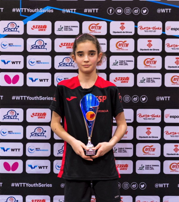 Irina Gimeno Font,  bronze en el WTT Youth Contender, circuit mundial U13,