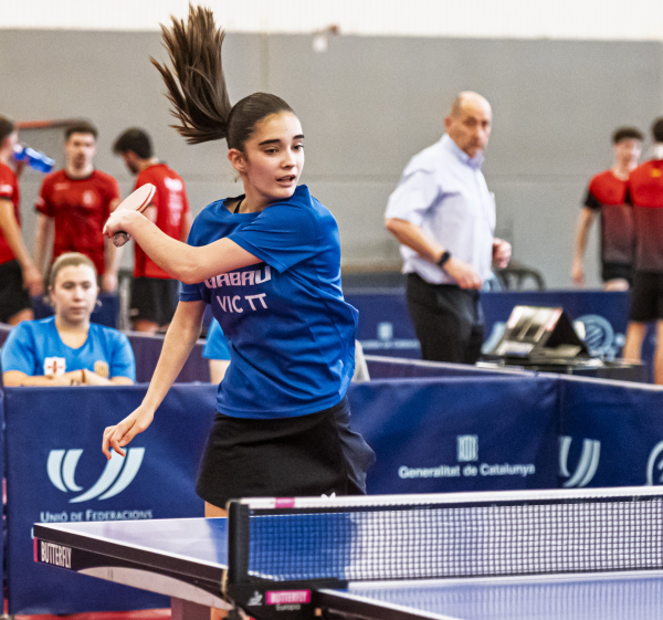 Irina Gimeno, va aconseguir dues victòries a la Final, contra Prosvirnina i Rad.